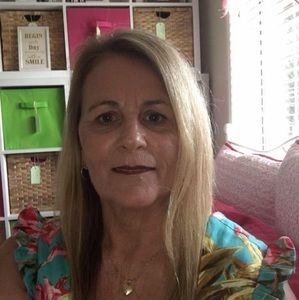 Meet your Posher, Deb